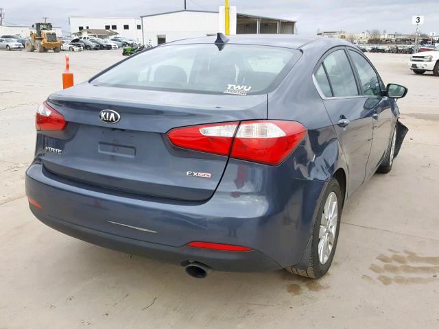 KNAFX4A82E5119516 - 2014 KIA FORTE EX BLUE photo 4