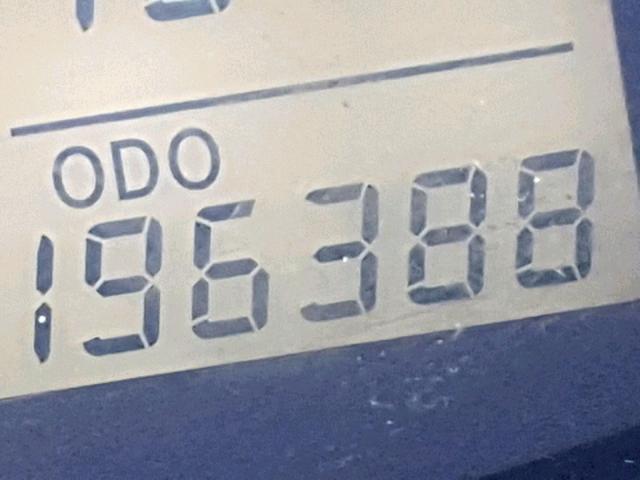 JTDBT923681215173 - 2008 TOYOTA YARIS წითელი ფოტო 8