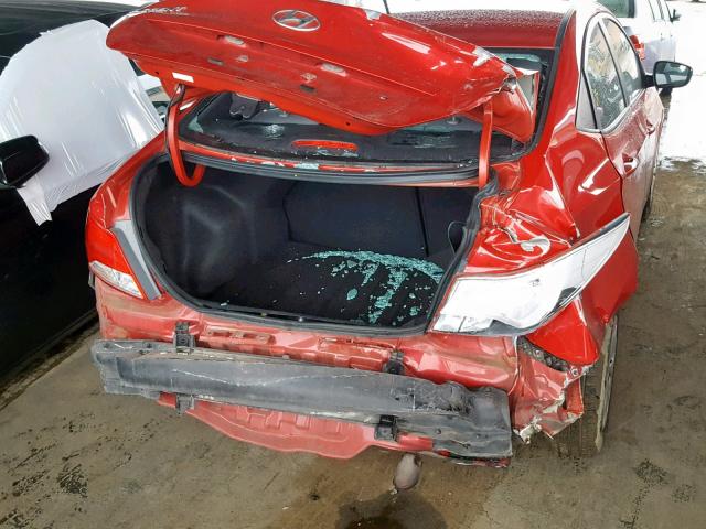 KMHCT4AE2GU018911 - 2016 HYUNDAI ACCENT SE RED photo 9