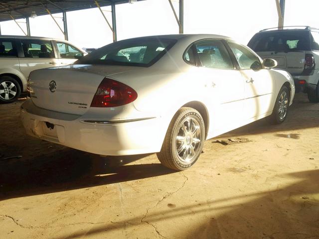 2G4WE567951321880 - 2005 BUICK LACROSSE C WHITE photo 4