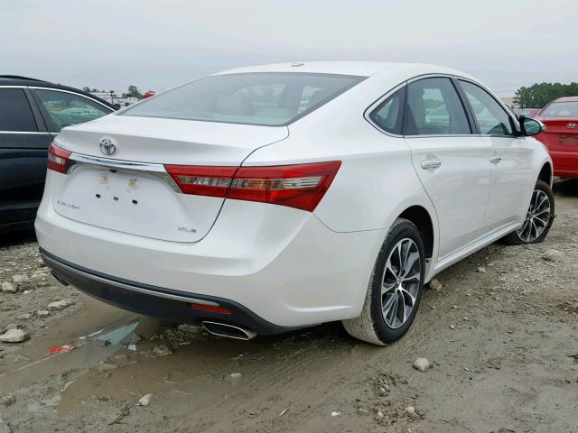 4T1BK1EB3JU273233 - 2018 TOYOTA AVALON XLE WHITE photo 4