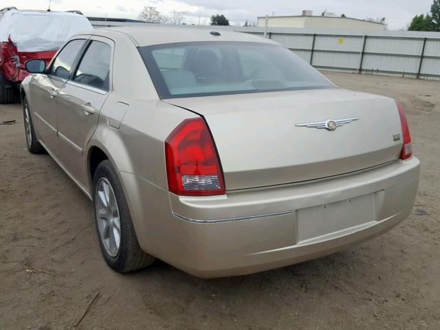 2C3LA53G57H628906 - 2007 CHRYSLER 300 TOURIN GOLD photo 3