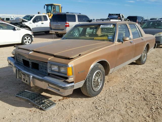 2G1BN69HXF9124418 - 1985 CHEVROLET CAPRICE CL GOLD photo 2