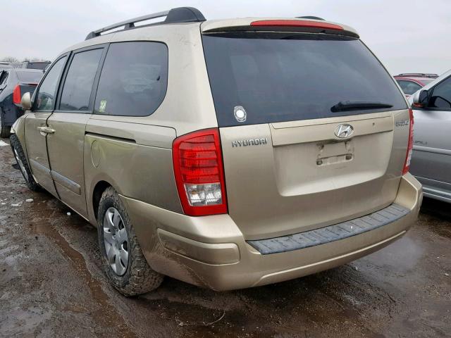 KNDMC233976028722 - 2007 HYUNDAI ENTOURAGE BEIGE photo 3