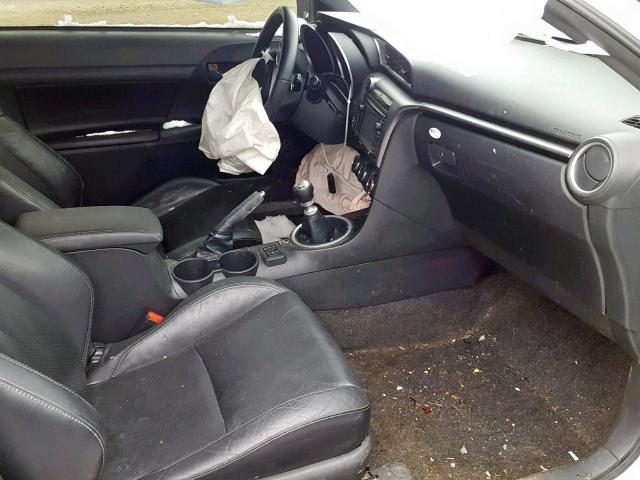 JTKJF5C77E3086950 - 2014 TOYOTA SCION TC 白色 照片 5