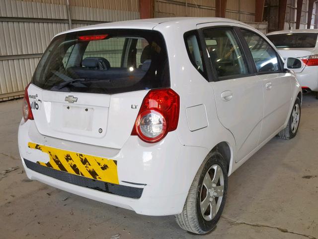 KL1TD66E99B396445 - 2009 CHEVROLET AVEO LS WHITE photo 4