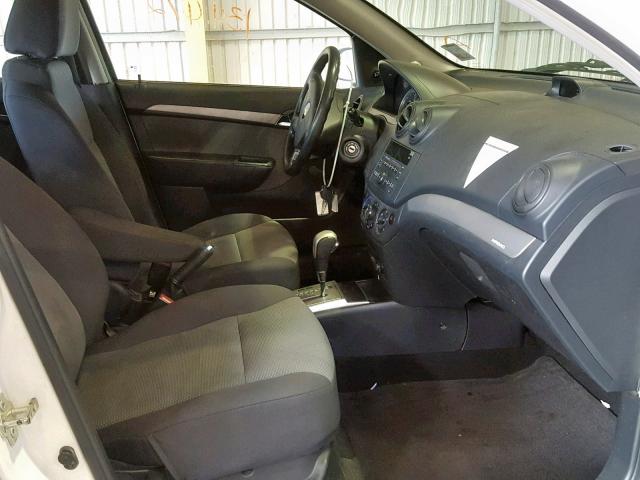 KL1TD66E99B396445 - 2009 CHEVROLET AVEO LS WHITE photo 5