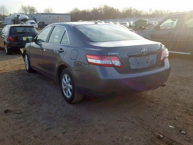 4T4BF3EK5BR104869 - 2011 TOYOTA CAMRY BASE GRAY photo 3