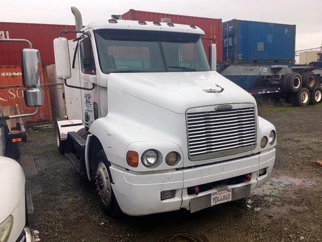 1FUWNMCA5YPA74536 - 2000 FREIGHTLINER CONVENTION WHITE photo 2