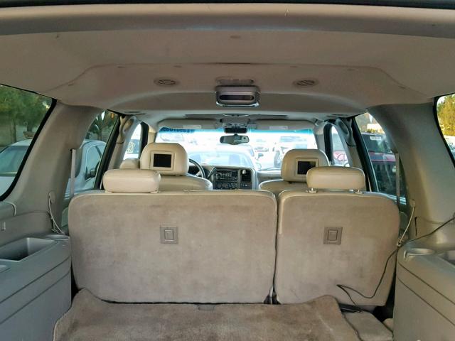 1GKEC16T82J114706 - 2002 GMC YUKON XL C TAN photo 9