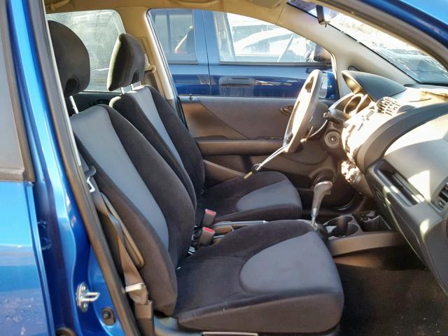 JHMGD38618S013674 - 2008 HONDA FIT SPORT BLUE photo 5