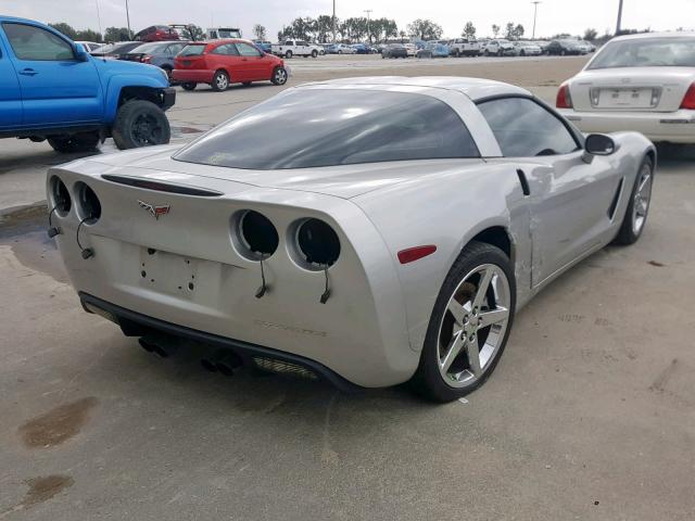 1G1YY26U375140406 - 2007 CHEVROLET CORVETTE SILVER photo 4