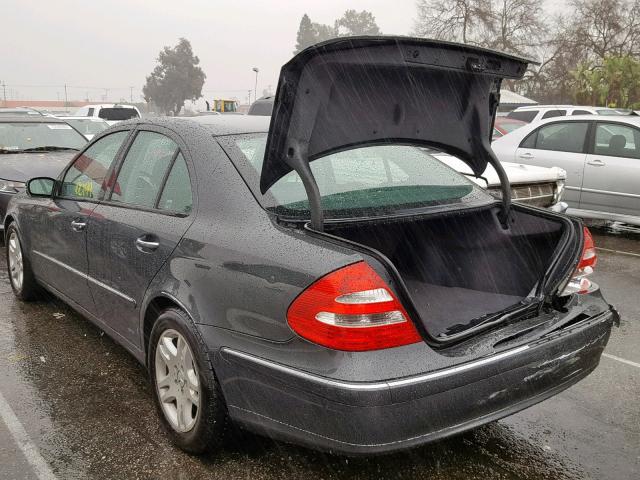 WDBUF65J73A272949 - 2003 MERCEDES-BENZ E 320 BLACK photo 3