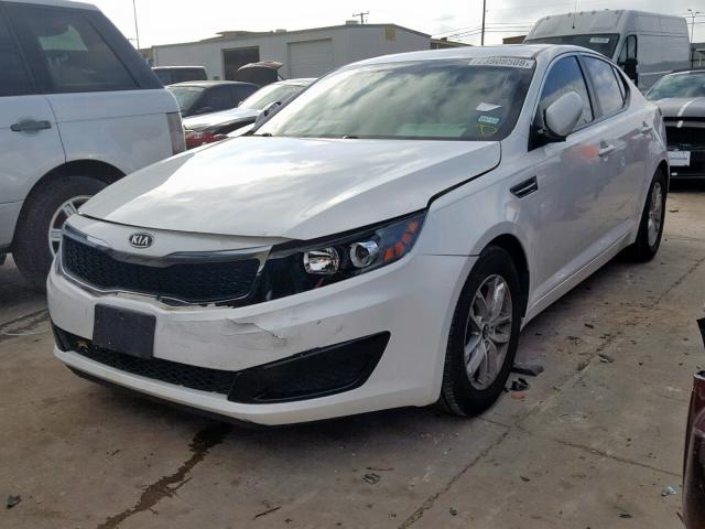 KNAGM4A75B5177927 - 2011 KIA OPTIMA LX WHITE photo 2