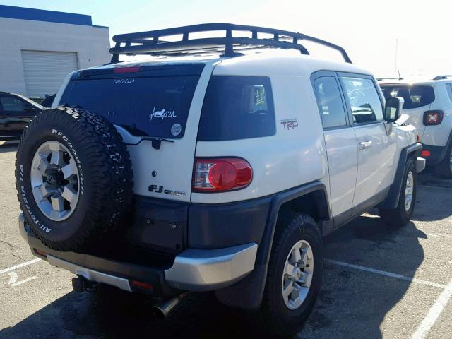 JTEZU11F39K008336 - 2009 TOYOTA FJ CRUISER WHITE photo 4