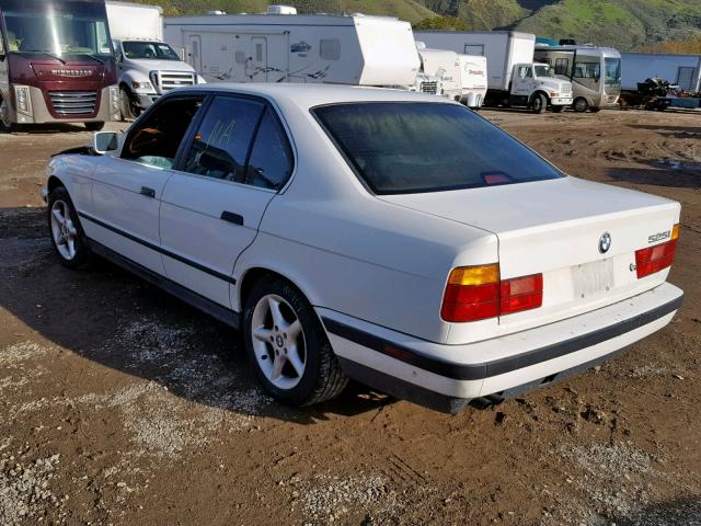 WBAHD5316MBF94659 - 1991 BMW 525 I WHITE photo 3