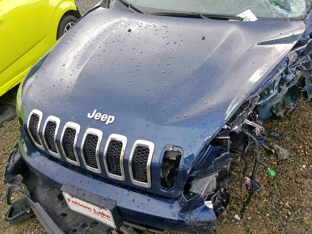 1C4PJLCB4JD538222 - 2018 JEEP CHEROKEE L BLUE photo 7