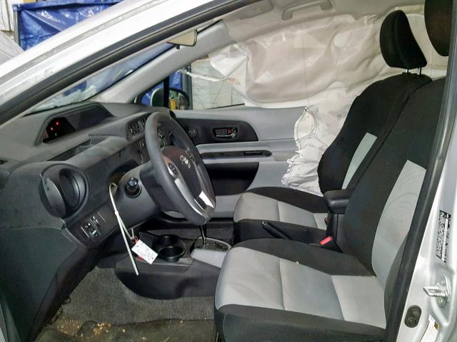 JTDKDTB32D1531299 - 2013 TOYOTA PRIUS C SILVER photo 5