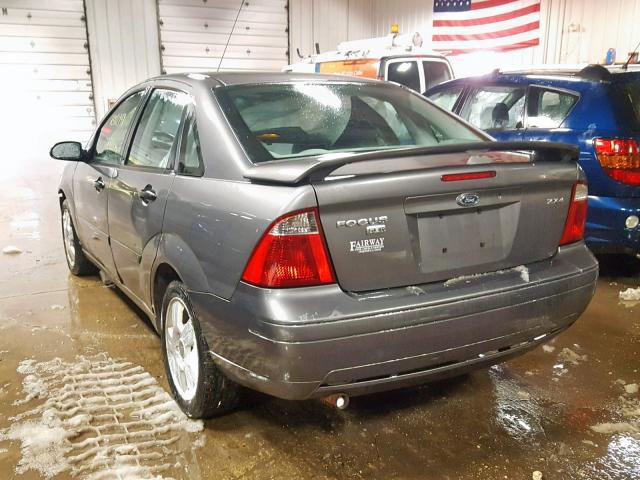 1FAFP34N75W182125 - 2005 FORD FOCUS ZX4 GRAY photo 3