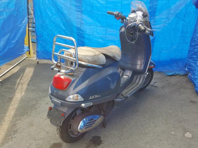 ZAPM448F275500081 - 2007 VESPA LX 150 BLUE photo 4