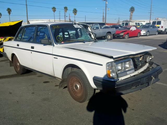 YV1AX8845F1130679 - 1985 VOLVO 244 DL WHITE photo 1