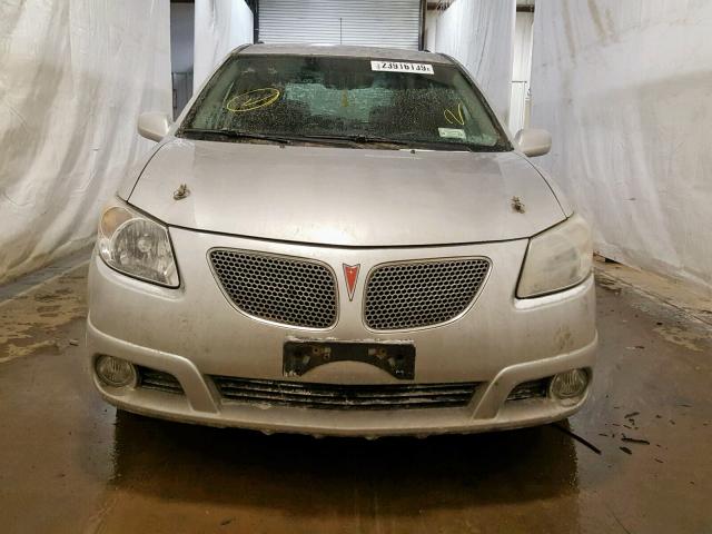 5Y2SL63855Z424345 - 2005 PONTIAC VIBE SILVER photo 9