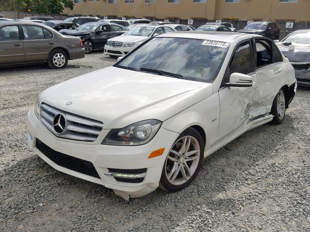 WDDGF4HB4CR219950 - 2012 MERCEDES-BENZ C 250 WHITE photo 2