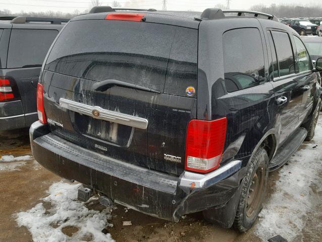 1A8HW582X8F140644 - 2008 CHRYSLER ASPEN LIMI BLACK photo 4