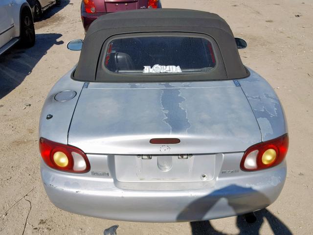 JM1NB3539X0121012 - 1999 MAZDA MX-5 MIATA SILVER photo 10