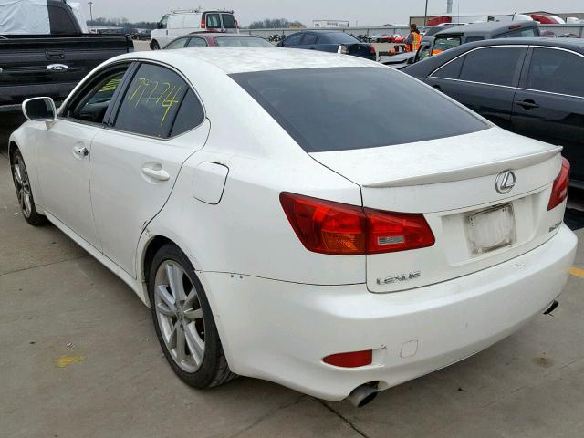 JTHBK262062009171 - 2006 LEXUS IS 250 WHITE photo 3