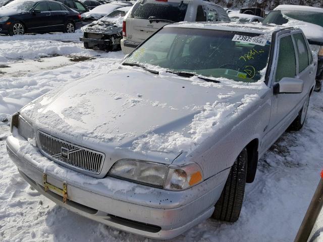 YV1LS5578W2509268 - 1998 VOLVO S70 SILVER photo 2