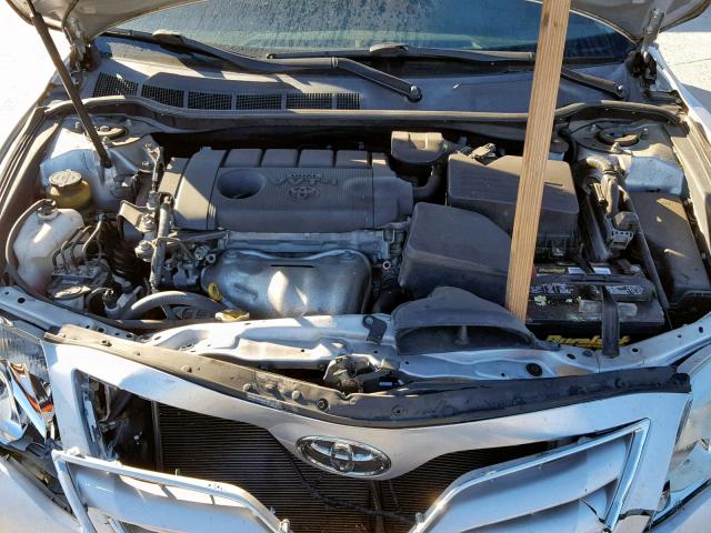 4T1BF3EK6BU720431 - 2011 TOYOTA CAMRY BASE SILVER photo 7