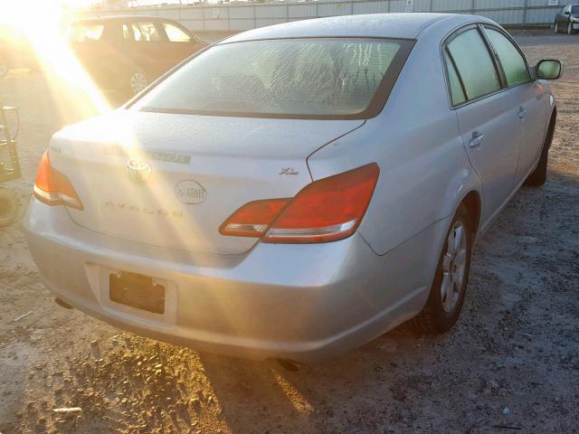 4T1BK36B46U125559 - 2006 TOYOTA AVALON SILVER photo 4