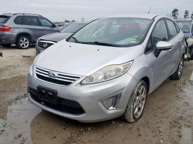 3FADP4CJ2CM105980 - 2012 FORD FIESTA SEL SILVER photo 2