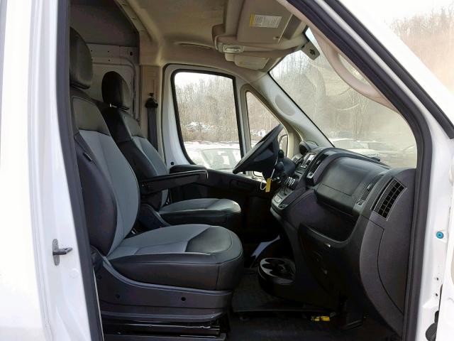 3C6TRVCG8JE137714 - 2018 RAM PROMASTER 白色 照片 5