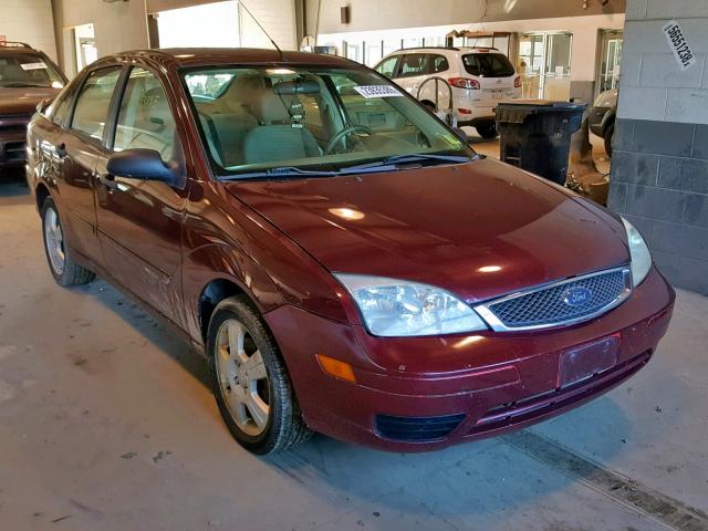 1FAHP34N66W222690 - 2006 FORD FOCUS ZX4 RED photo 1