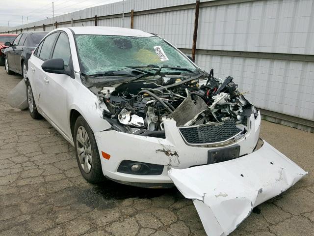 1G1PA5SG1E7367421 - 2014 CHEVROLET CRUZE LS WHITE photo 1