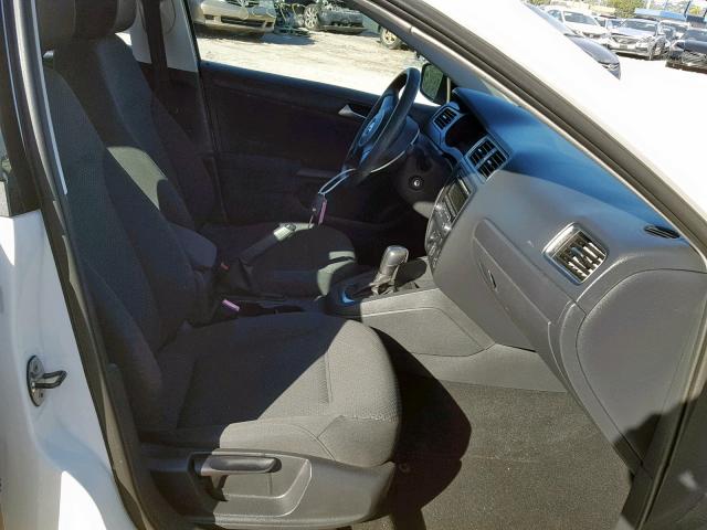 3VW2K7AJ2CM337044 - 2012 VOLKSWAGEN JETTA BASE Սպիտակ լուսանկար 5