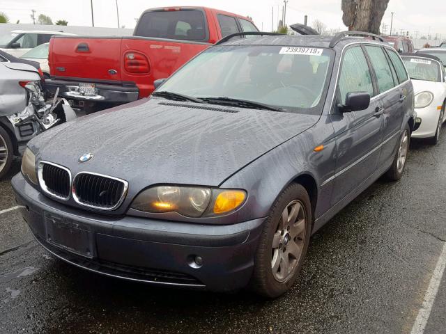 WBAAX13463PJ00293 - 2003 BMW 325 IT CHARCOAL photo 2