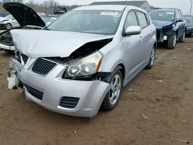 5Y2SP67839Z469773 - 2009 PONTIAC VIBE SILVER photo 2