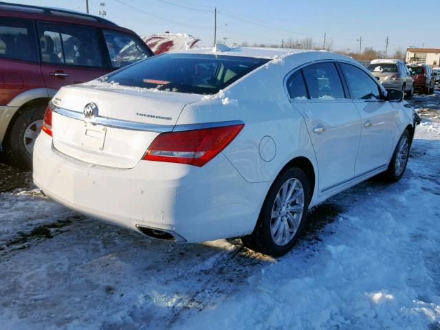 1G4GB5G37GF251364 - 2016 BUICK LACROSSE WHITE photo 4