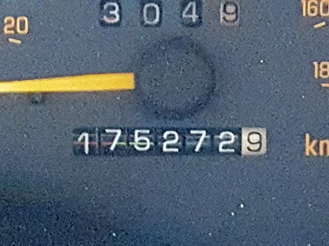 1G2WP52KXYF318139 - 2000 PONTIAC GRAND PRIX RED photo 8