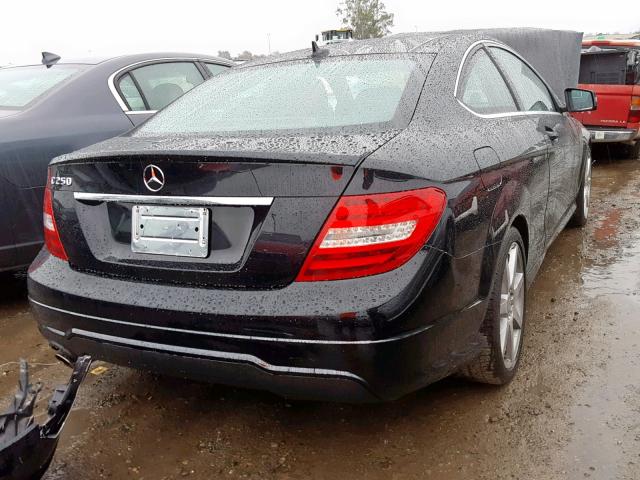 WDDGJ4HB1FG441554 - 2015 MERCEDES-BENZ C 250 BLACK photo 4