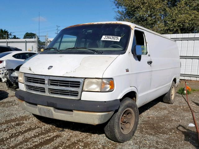 2B6HB21Z2SK528375 - 1995 DODGE RAM VAN B2 WHITE photo 2