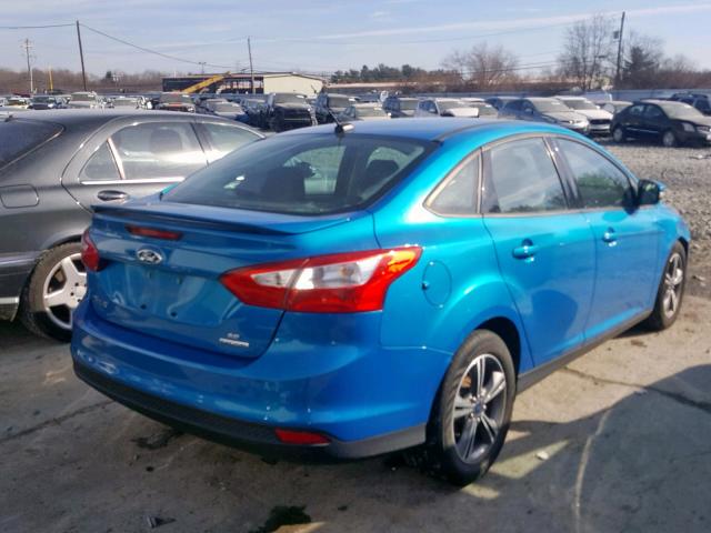 1FADP3F21EL347467 - 2014 FORD FOCUS SE BLUE photo 4