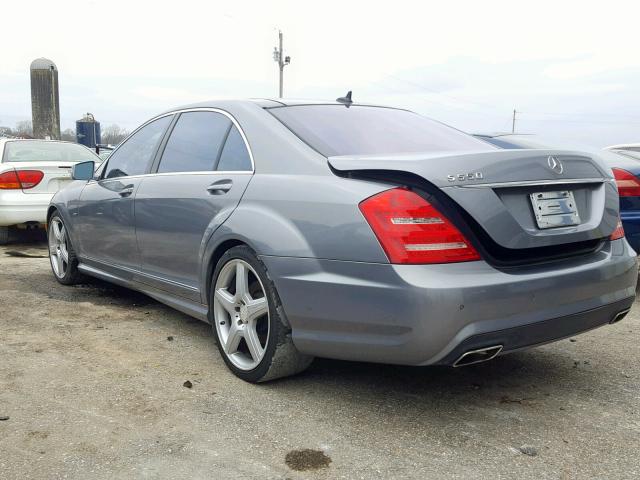 WDDNG7DB9CA433861 - 2012 MERCEDES-BENZ S 550 GRAY photo 3