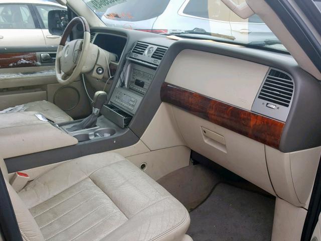 5LMFU27R24LJ03447 - 2004 LINCOLN NAVIGATOR Бежевый фото 5