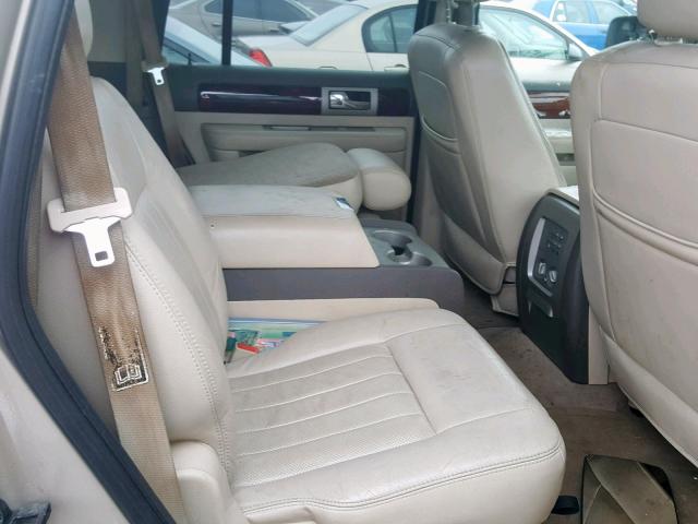 5LMFU27R24LJ03447 - 2004 LINCOLN NAVIGATOR Бежевый фото 6