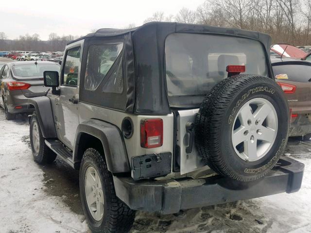 1J4FA24109L749683 - 2009 JEEP WRANGLER X SILVER photo 3