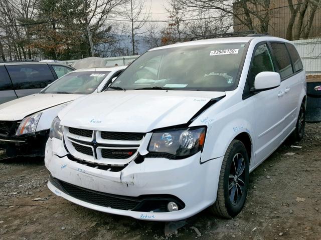 2C4RDGEG9HR863813 - 2017 DODGE GRAND CARA WHITE photo 2